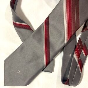 Pierre Cardin Mens Necktie Vintage Gray Burgundy Strip Paris New York Retro